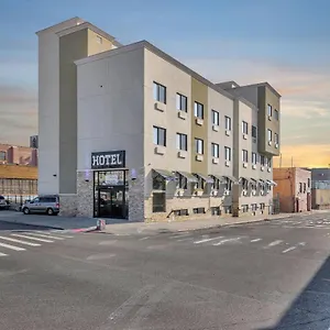 https://hotel-pergola-jfk-airport.us-newyorkcity.com
