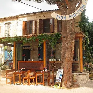 Iyon Foça