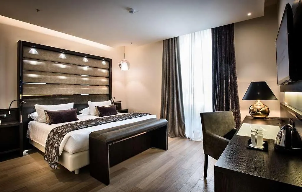 The Square Milano Duomo Hotel